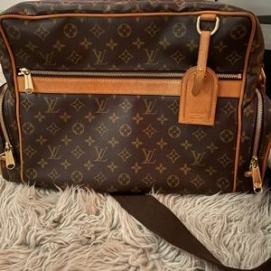 OFFERS WELCOMED❤️ Louis Vuitton Monogram